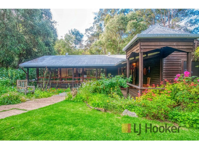 6 Dickinson Street, Pemberton WA 6260