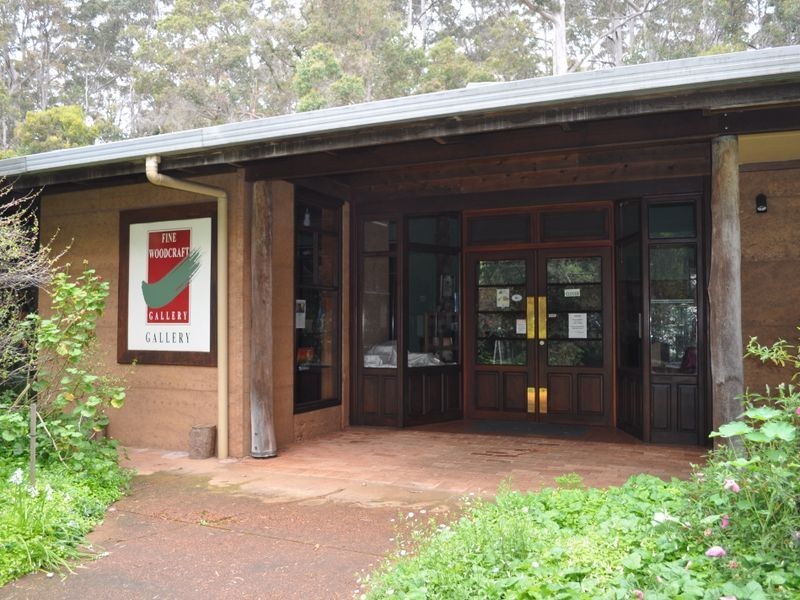 6 Dickinson Road, Pemberton WA 6260