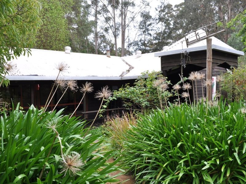 6 Dickinson Road, Pemberton WA 6260