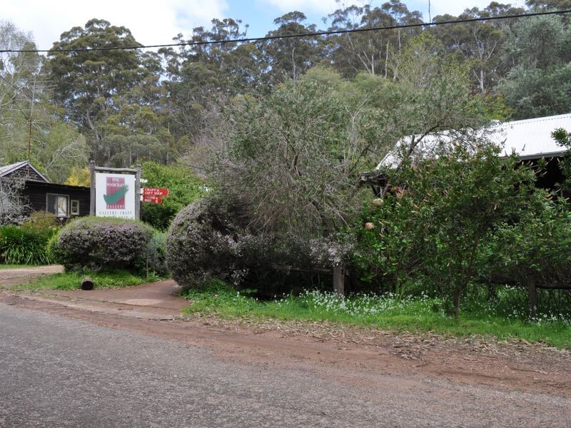6 Dickinson Road, Pemberton WA 6260