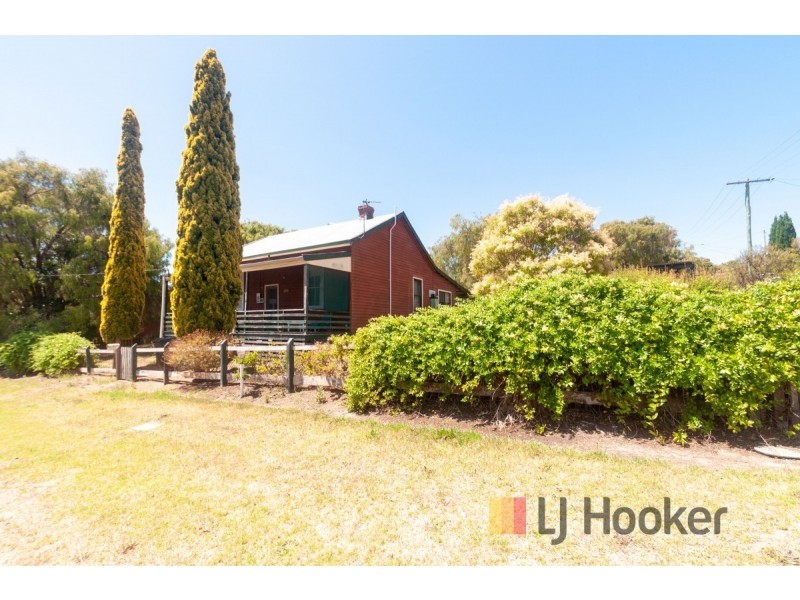 11 Kelly Street, Pemberton WA 6260