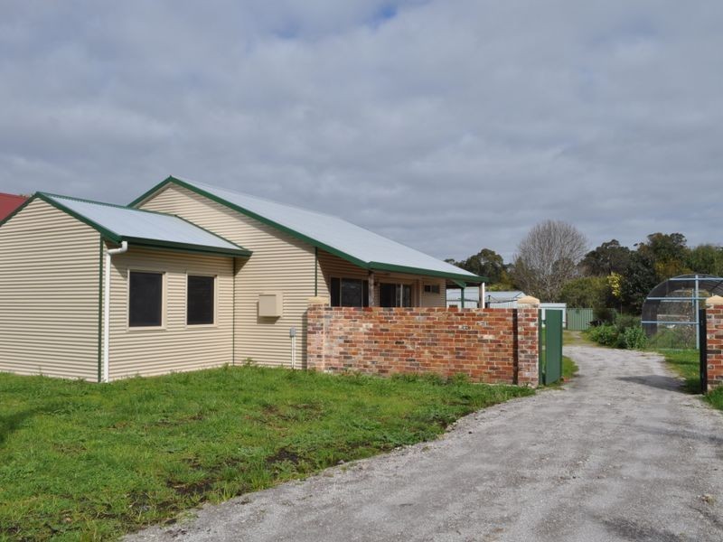 5 Wheatley Coast Road, Northcliffe WA 6262