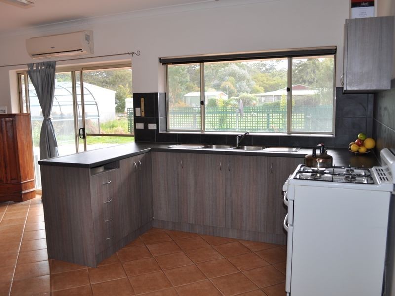 5 Wheatley Coast Road, Northcliffe WA 6262