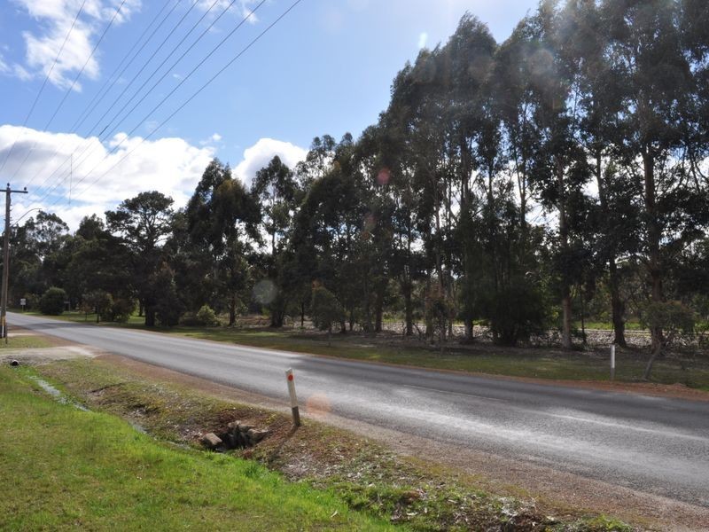 5 Wheatley Coast Road, Northcliffe WA 6262