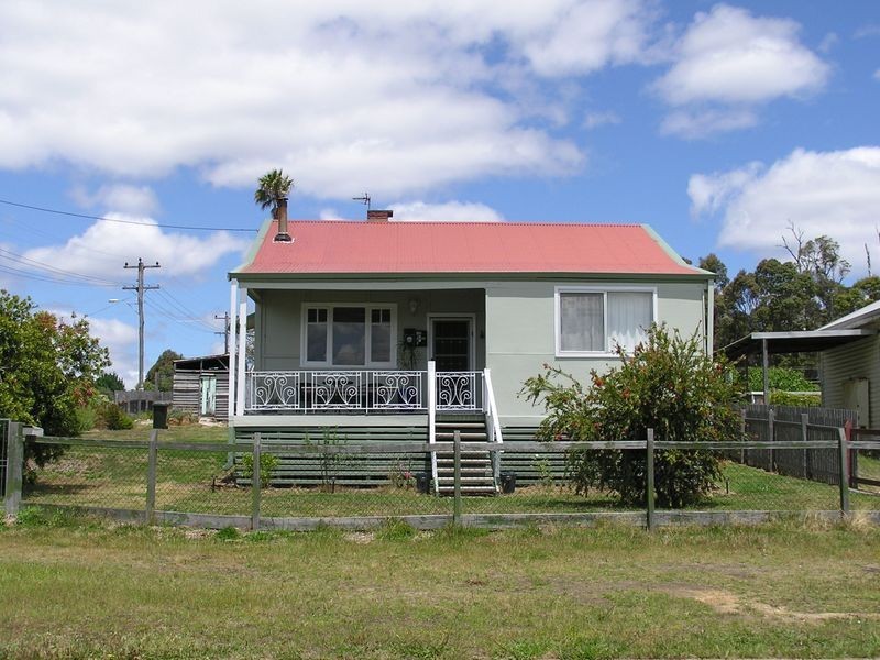 32 Jamieson Street, Pemberton WA 6260