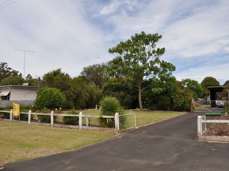 36 Lefroy Street, Pemberton WA 6260