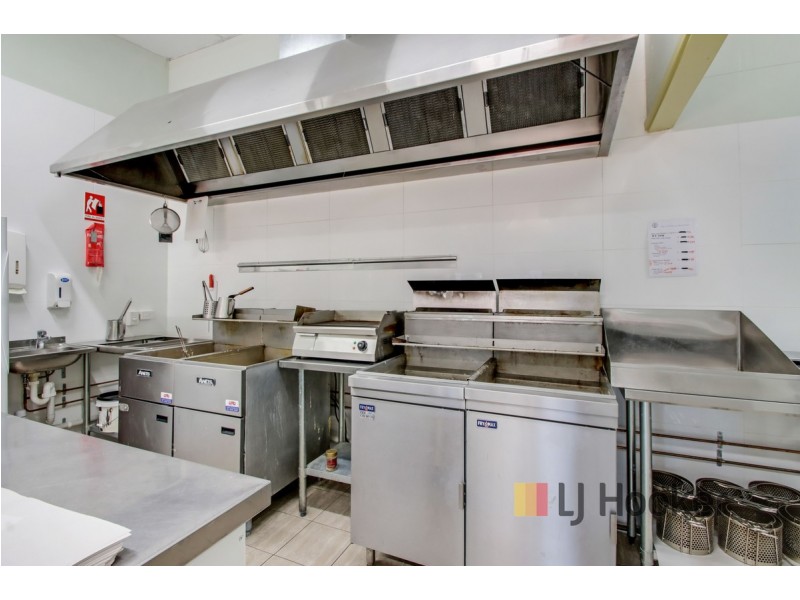 Shop 2,3/68 Brockman Street, Pemberton WA 6260