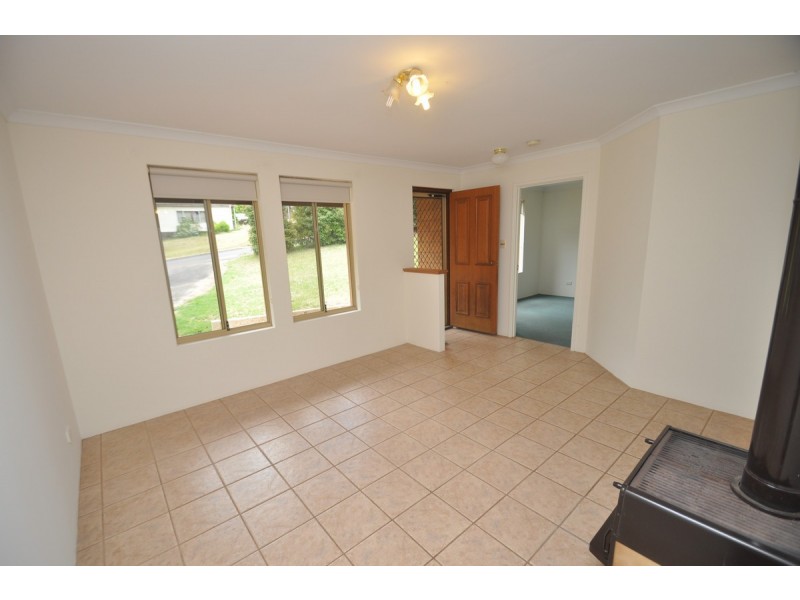 4 Ellis Street, Pemberton WA 6260