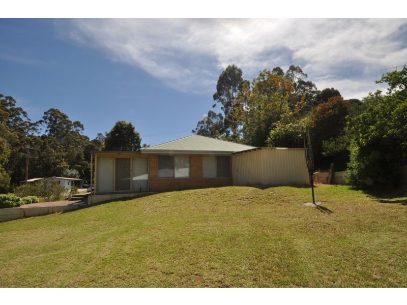 4 Ellis Street, Pemberton WA 6260