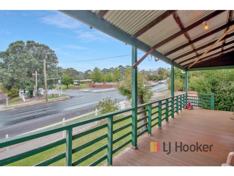 32 Brockman Street, Pemberton WA 6260