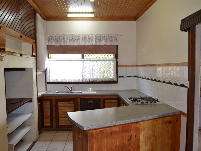 16 Robertson Street, Manjimup WA 6258