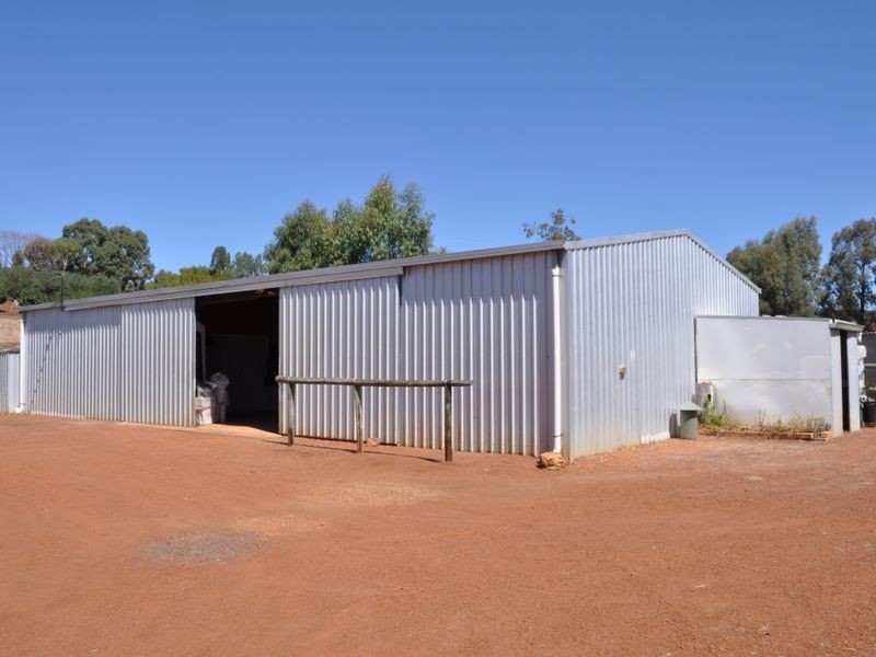 10 Davies Street, Bridgetown WA 6255