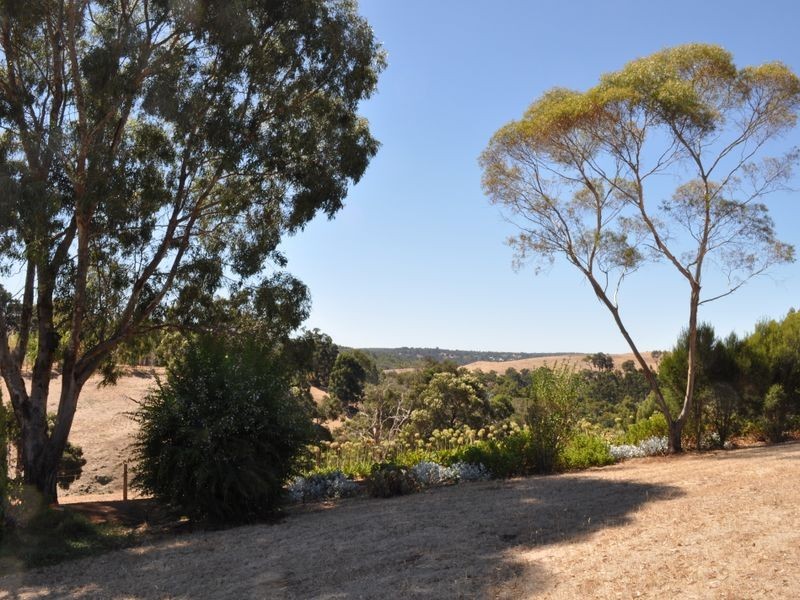 10 Davies Street, Bridgetown WA 6255