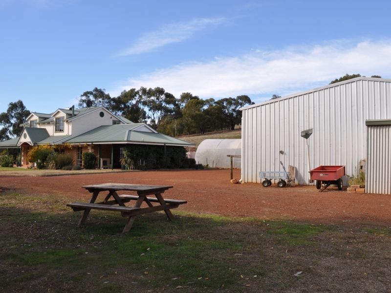 10 Davies Street, Bridgetown WA 6255