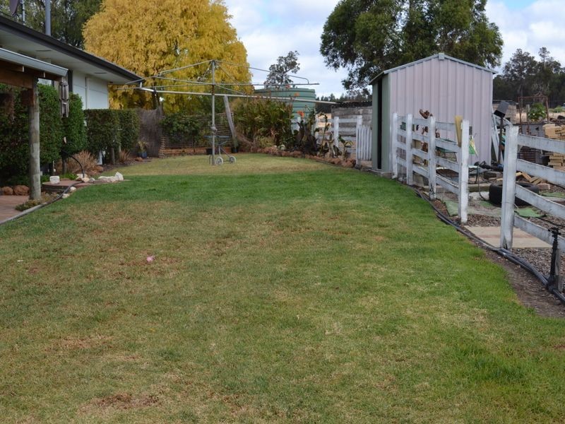13 Ralph Road, Manjimup WA 6258