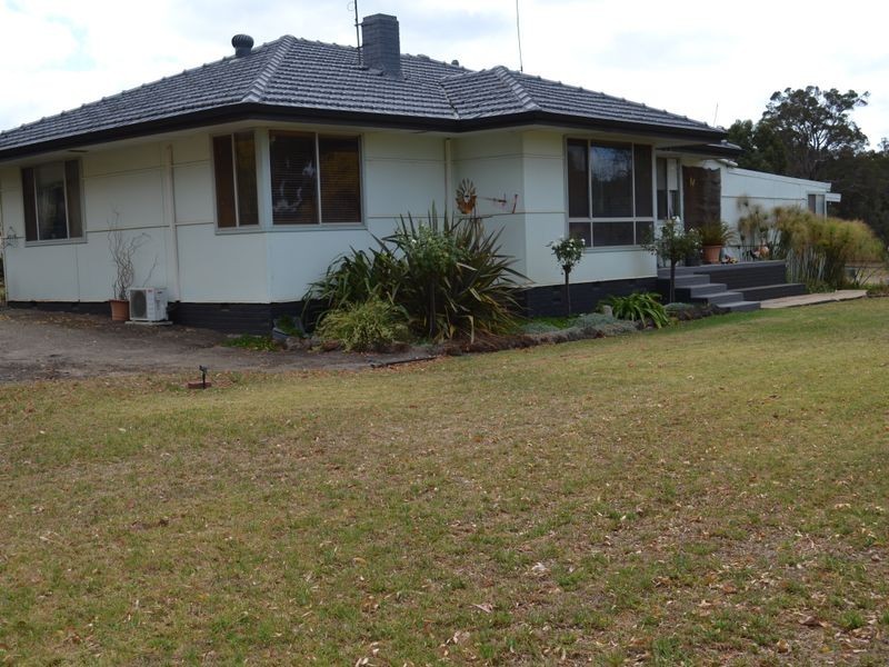 13 Ralph Road, Manjimup WA 6258