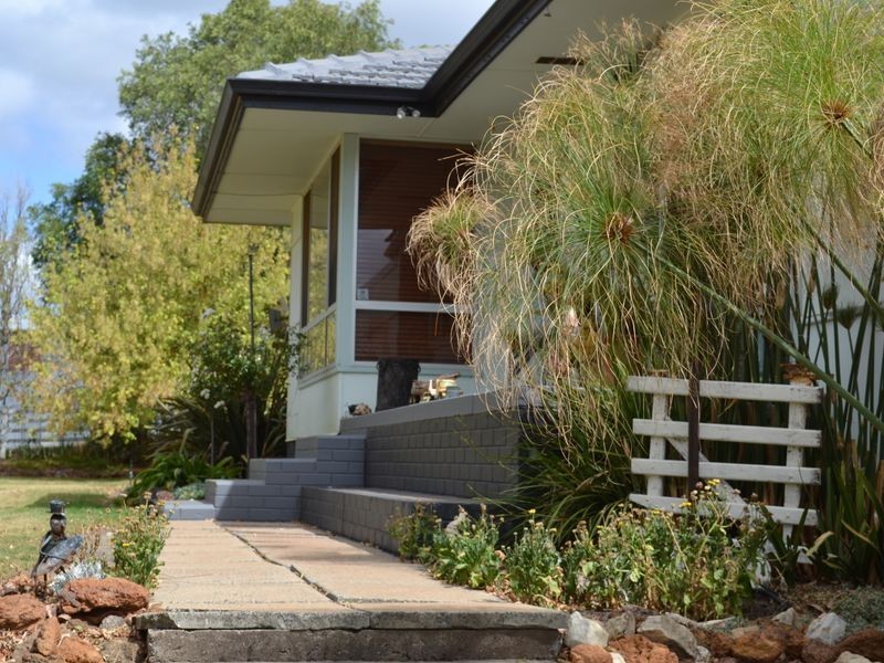 13 Ralph Road, Manjimup WA 6258