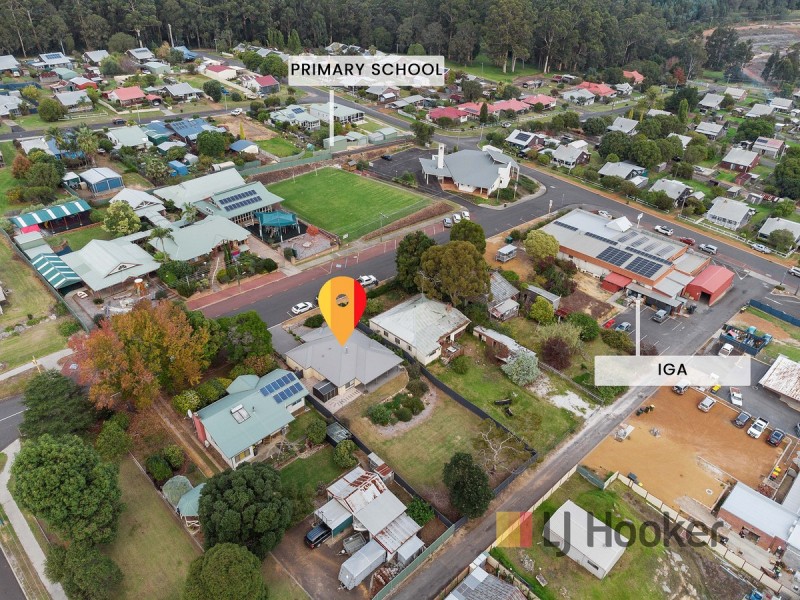 11 Guppy Street, Pemberton WA 6260