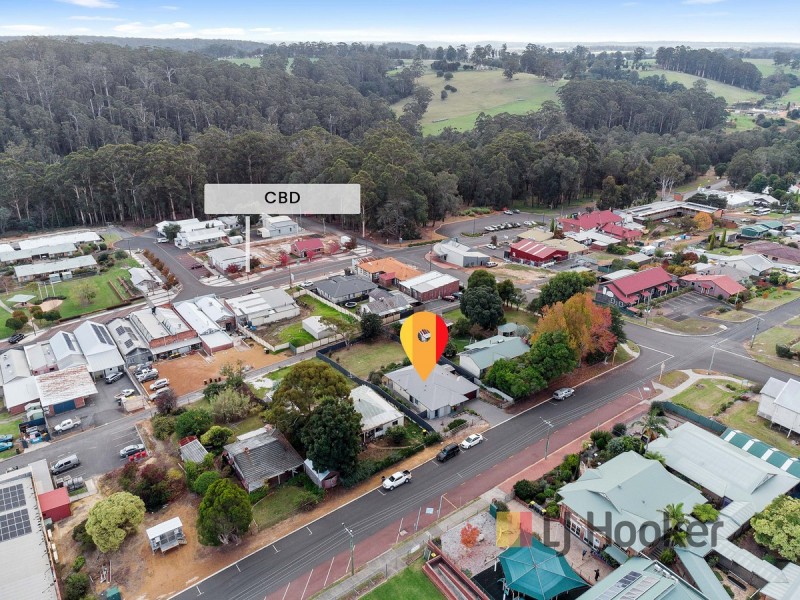 11 Guppy Street, Pemberton WA 6260