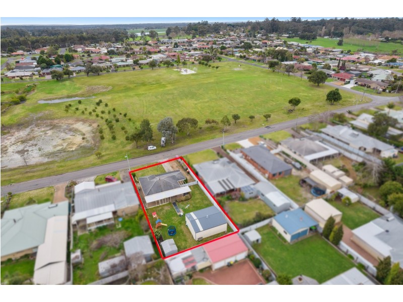 20 Jarrah Road, Manjimup WA 6258