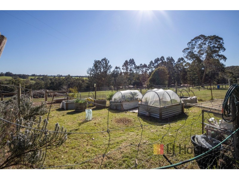 46 Clarrie Jones Place, Pemberton WA 6260