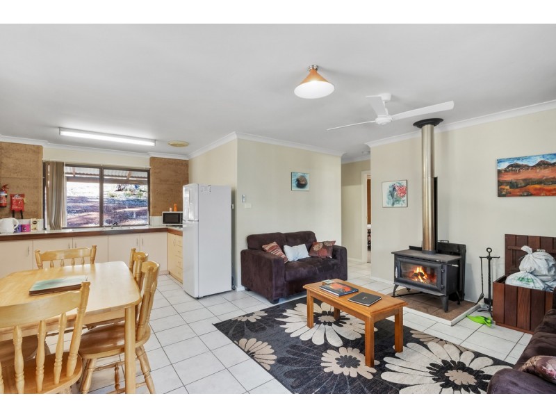 5/713 Pemberton-Northcliffe Road, Pemberton WA 6260