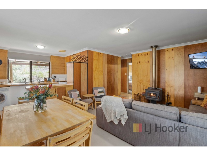 1/713 Pemberton-Northcliffe Road (Crowea), Pemberton WA 6260