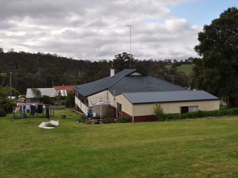 24 & 26 Guppy Street, Pemberton WA 6260