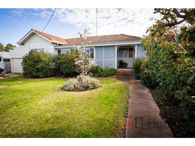 11 Bath Street, Manjimup WA 6258