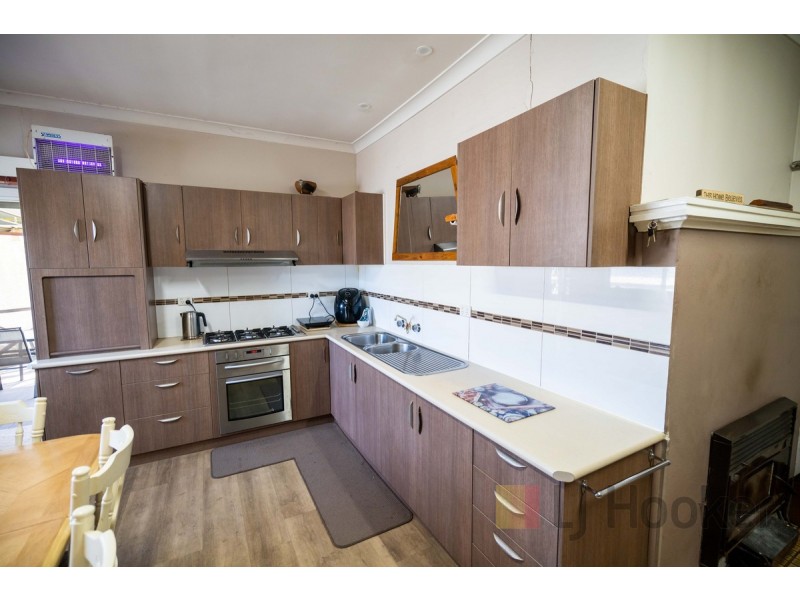 11 Bath Street, Manjimup WA 6258