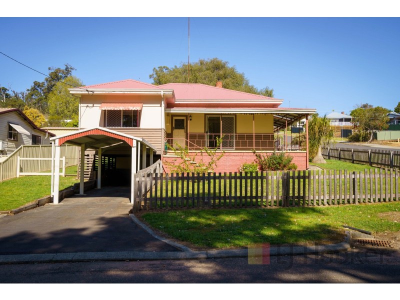 100 Brockman Street, Pemberton WA 6260