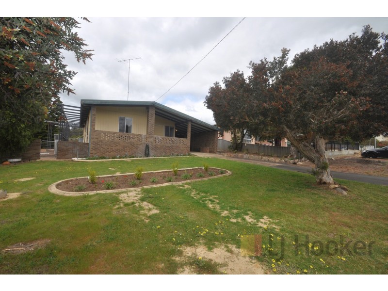 4 Nix Street, Boyup Brook WA 6244