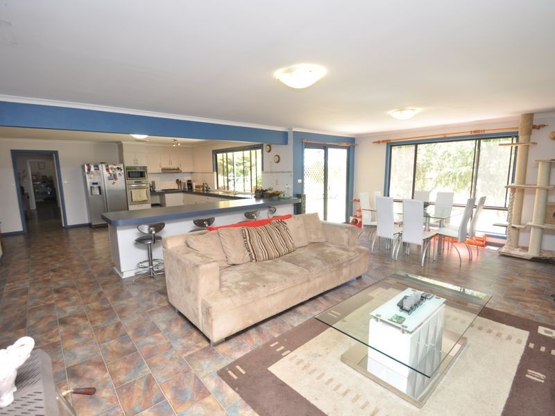 14 Caniroglen Court, Manjimup WA 6258