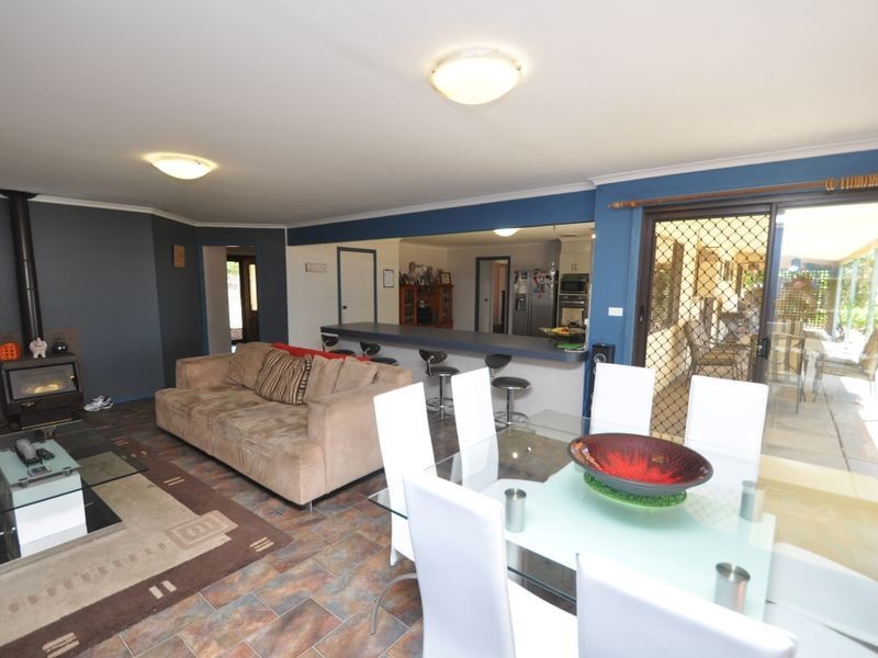 14 Caniroglen Court, Manjimup WA 6258