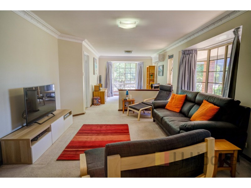 43 Clarrie Jones Place, Pemberton WA 6260