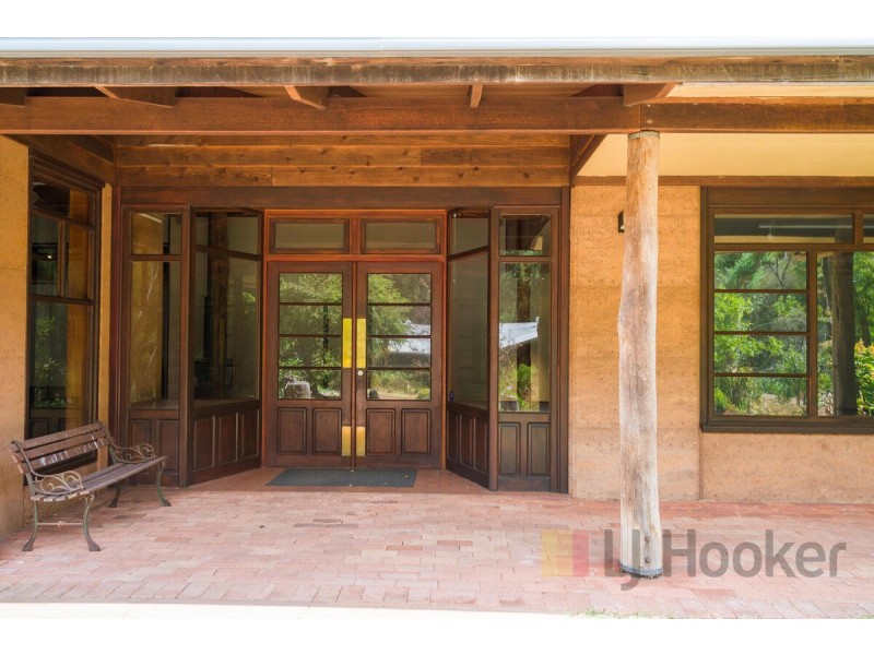 6 Dickinson Street, Pemberton WA 6260