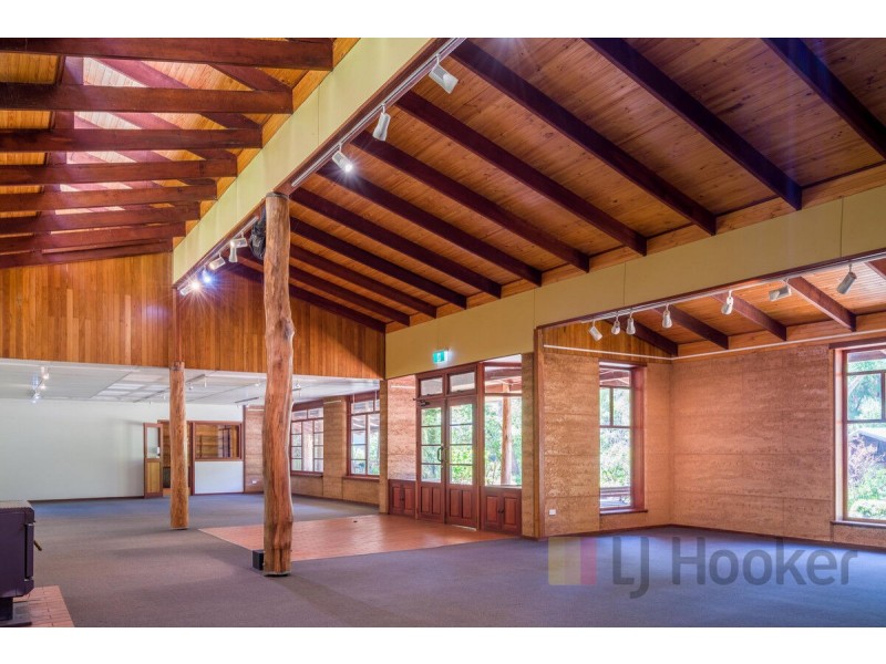 6 Dickinson Street, Pemberton WA 6260