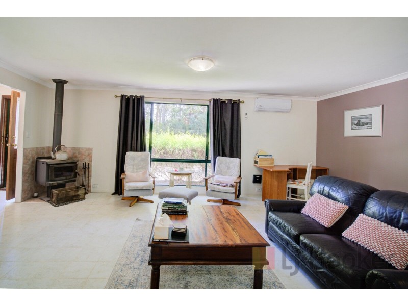 11 Titree Glen, Quinninup WA 6258