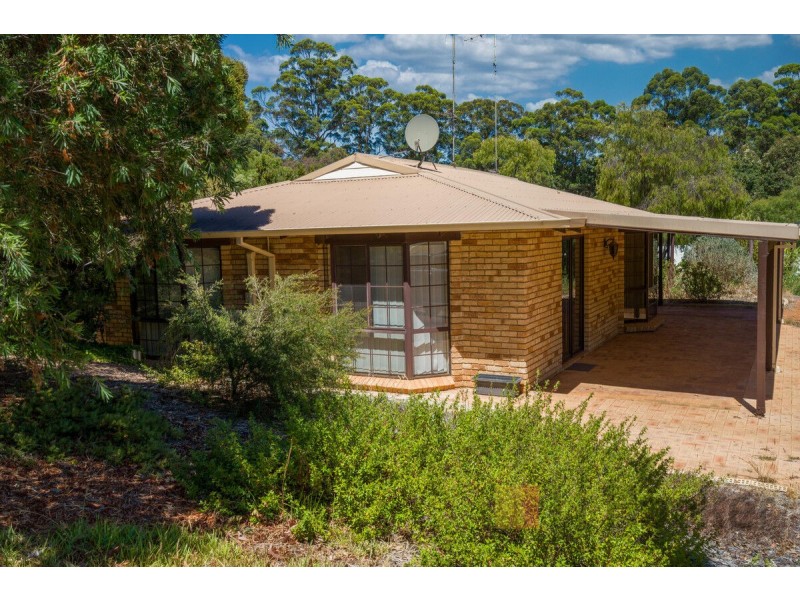 42 Ellis Street, Pemberton WA 6260