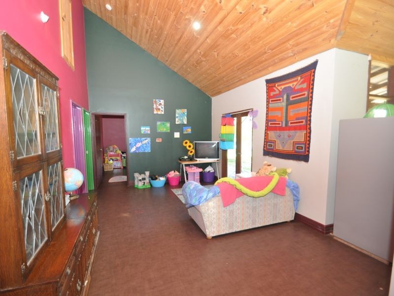 89 Charlie Road (‘Merum Vineyard’), Pemberton WA 6260