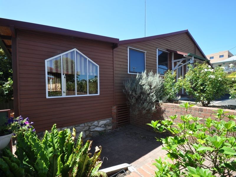 2 Ellis Street, Pemberton WA 6260