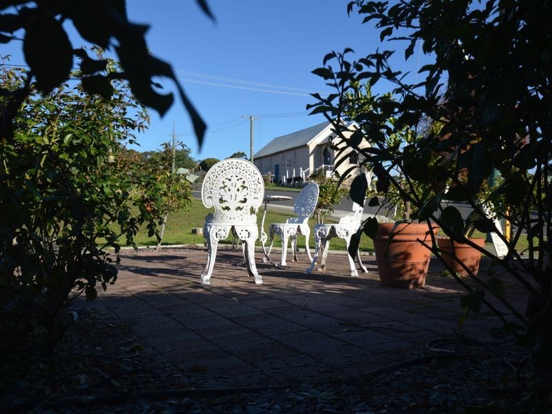 2 Ellis Street, Pemberton WA 6260