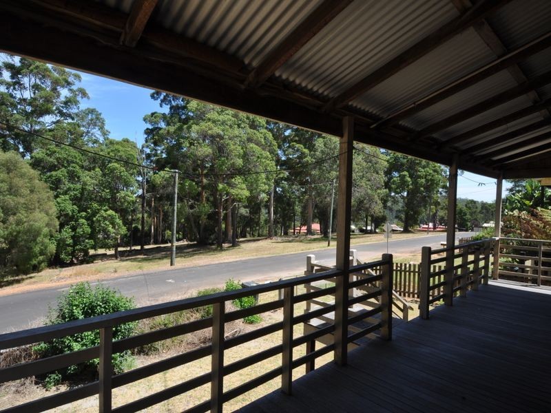 27 Kelly Street, Pemberton WA 6260