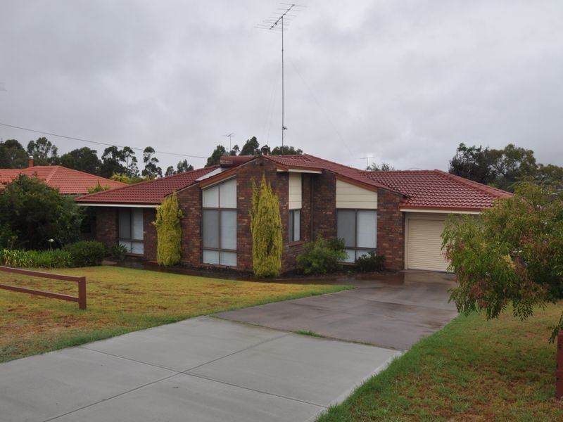 27 Wattle Crescent, Manjimup WA 6258
