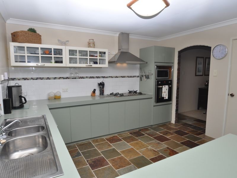 27 Wattle Crescent, Manjimup WA 6258