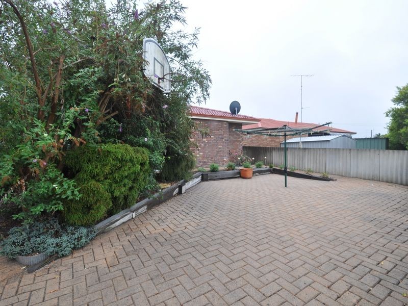 27 Wattle Crescent, Manjimup WA 6258