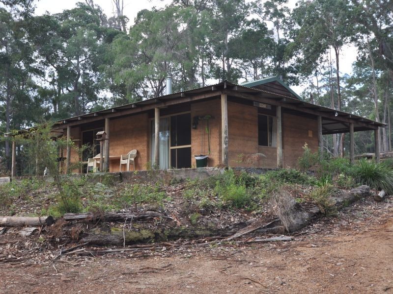 Chalet 8 Warren River Resort, Pemberton WA 6260