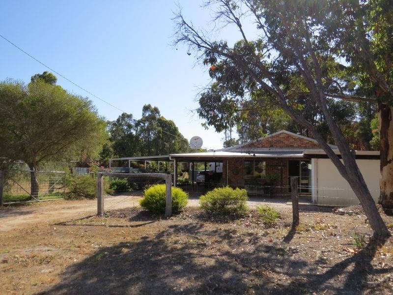 19 North Street, Northcliffe WA 6262