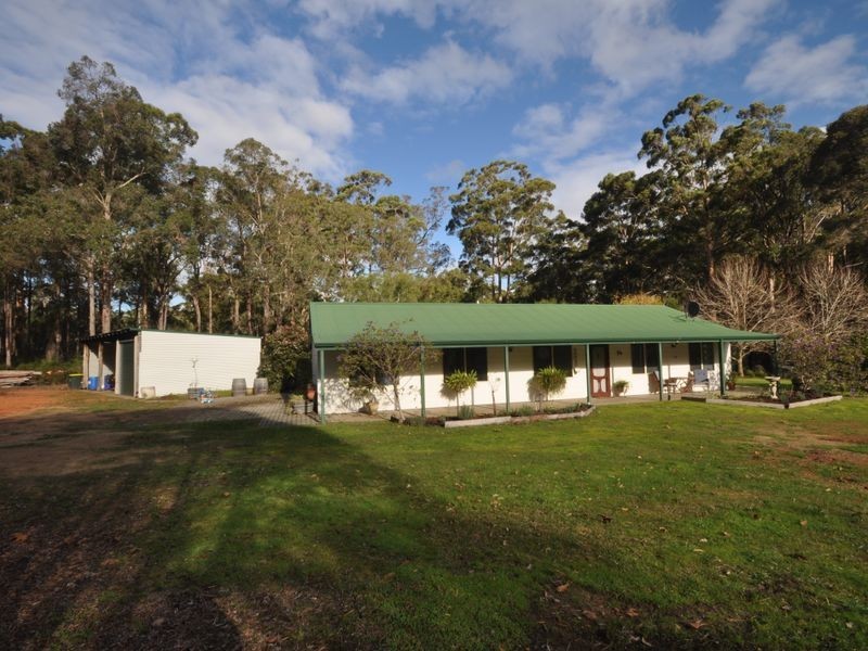 102 Plackett Drive, Pemberton WA 6260