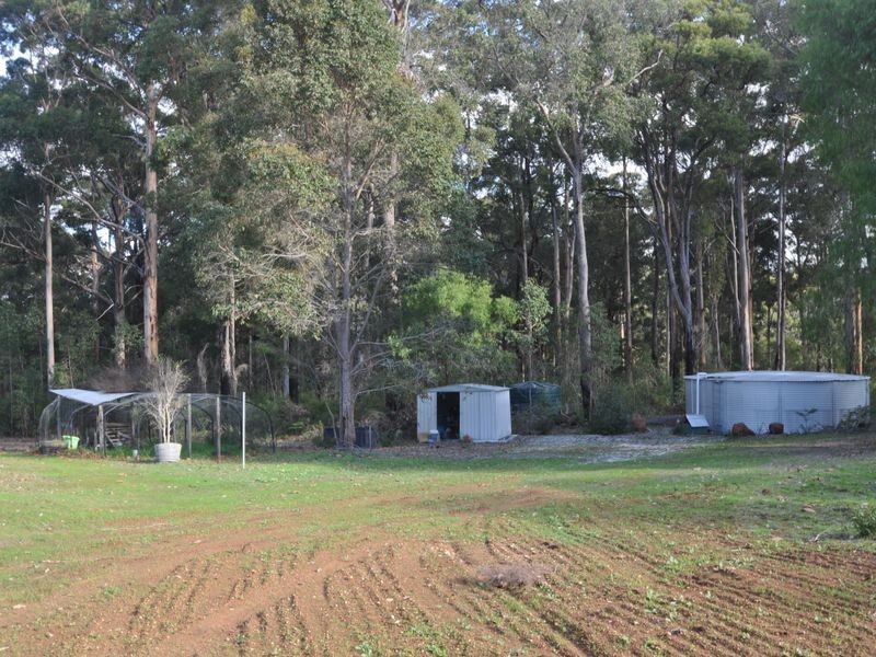 102 Plackett Drive, Pemberton WA 6260